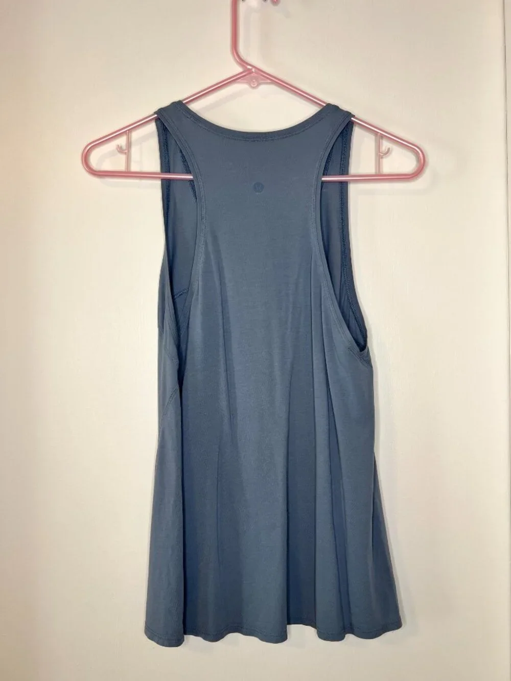 Lululemon Oasis Blue Racerback Tank Top Relaxed Fit Workout Yoga Size 6